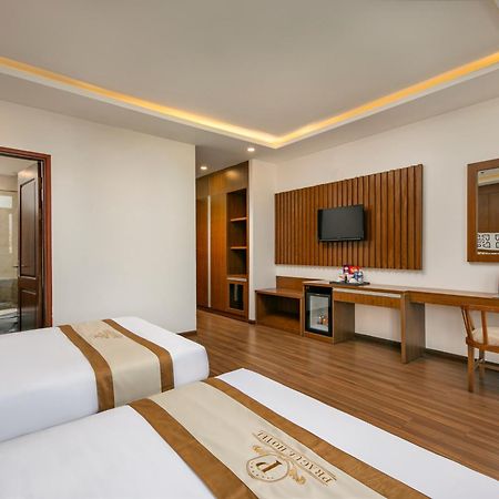 Prague Da Nang Beach Hotel Extérieur photo
