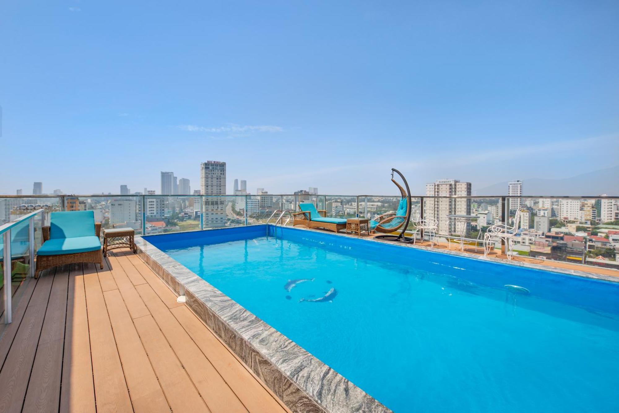 Prague Da Nang Beach Hotel Extérieur photo